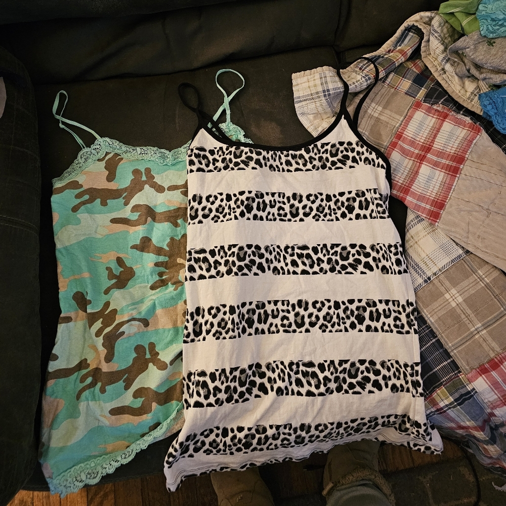 2 rue21 cami tank tops